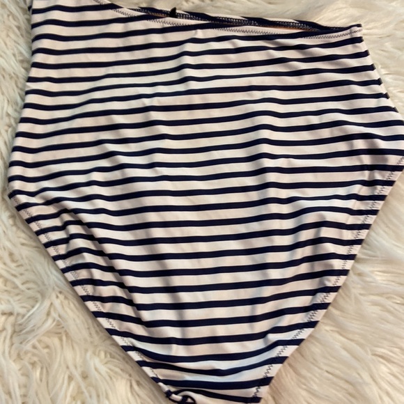 RE-IMAGINE By J.Crew Swimsuit size 12 never been worn excellent condition - Picture 12 of 13